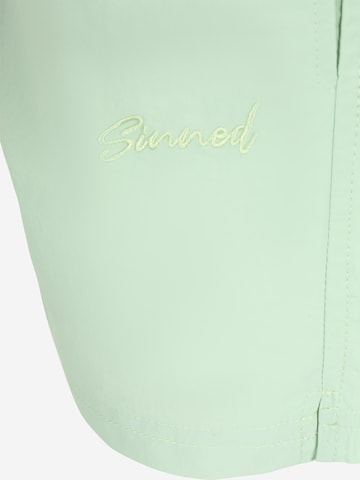 Sinned x ABOUT YOU Swimming shorts 'ALEJANDRO' in Green