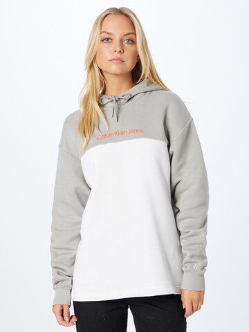 Calvin Klein Jeans Sweatshirt in Grijs: voorkant