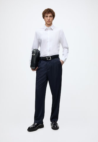 Regular Pantaloni cutați de la Lindbergh pe albastru