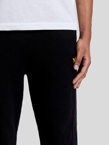 Lyle & Scott Regular Chino Pants in Black