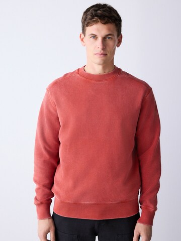 Next Свитшот в Красный: спереди