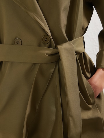 Trendyol Between-seasons coat in Green