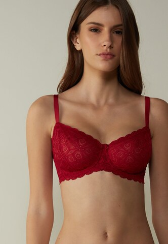 INTIMISSIMI Balconette Bra in Red: front