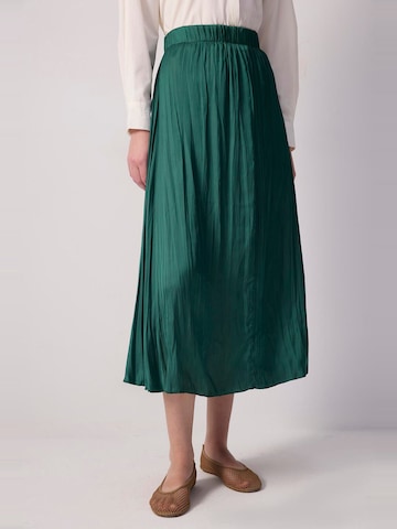 Touche Prive Skirt in Green