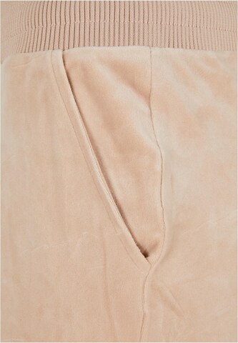 Flared Pantaloni di FUBU in beige