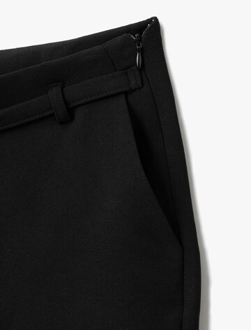 Koton Regular Pleated Pants in Black