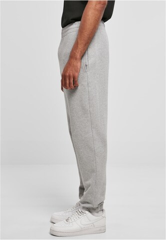 Effilé Pantalon Urban Classics en gris