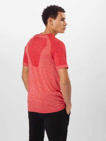 PUMA - Camiseta funcional en rojo