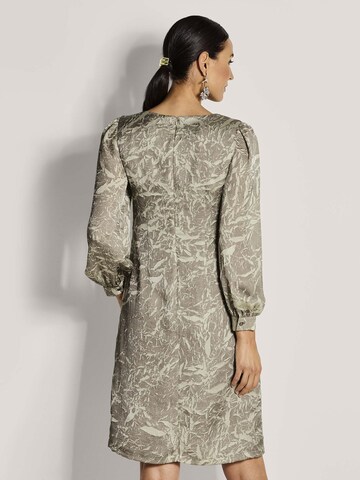 MADELEINE Jurk in Bruin