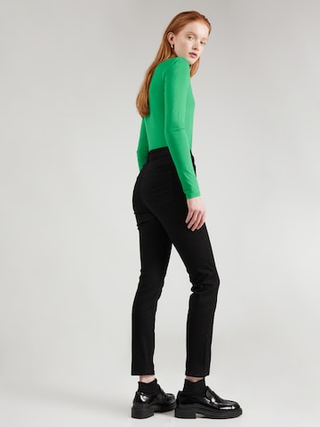 Slimfit Jeans di Marks & Spencer in nero