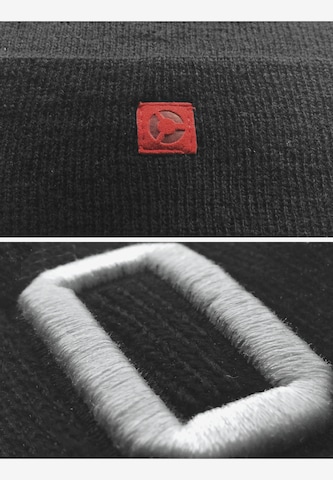 Flexfit Beanie 'Letter' in Black