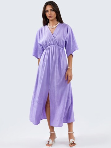 Busem Jurk in Lila: voorkant