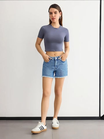 Hiccup Top 'Crop Top' – šedá