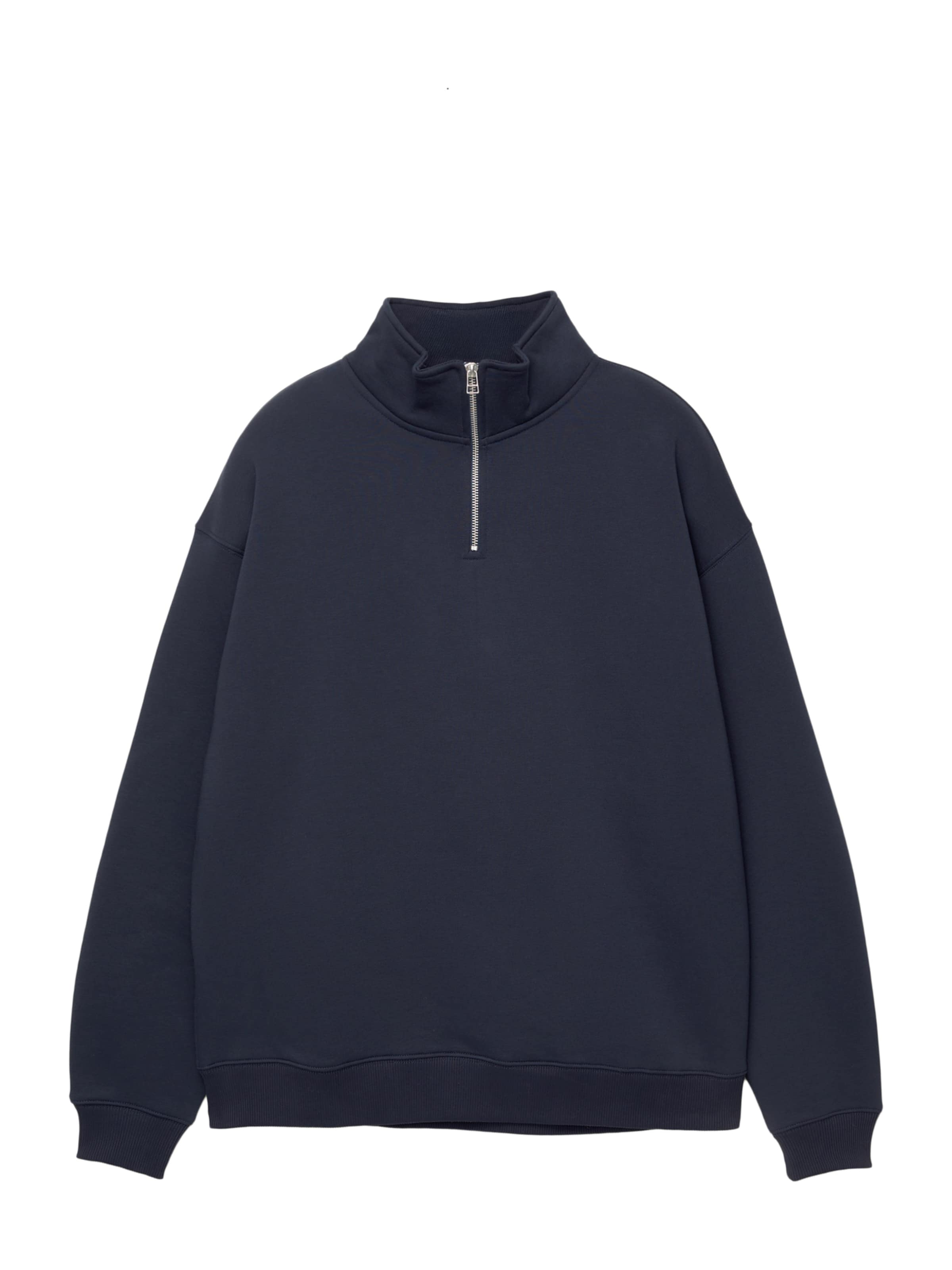 Pull&Bear Sweatshirt in Blue: front