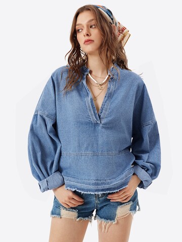 Imily Bela - Blusa en azul: frente