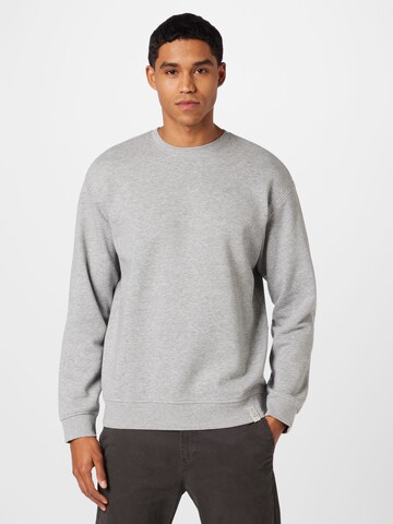 QS - Sweatshirt em cinzento: frente