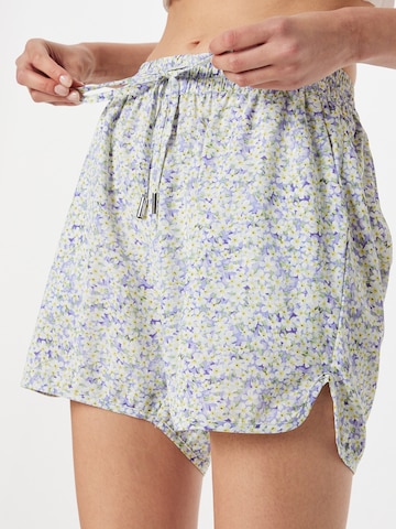 SISTERS POINT Regular Shorts 'ELLA' in Lila