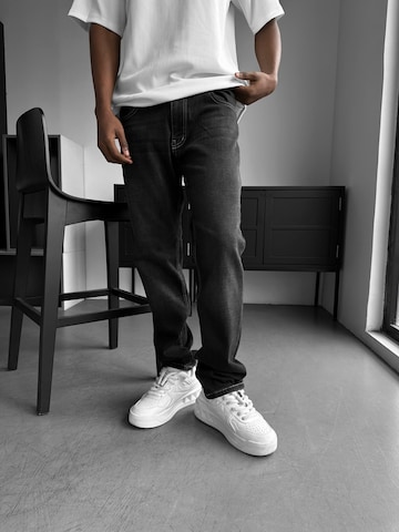 Kleidermafia Regular Jeans 'Regular Fit Washed Jeans  - Black' in Black: front