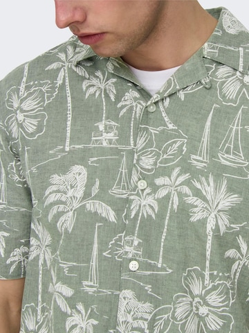 Only & Sons - Ajuste regular Camisa 'Caiden' en verde