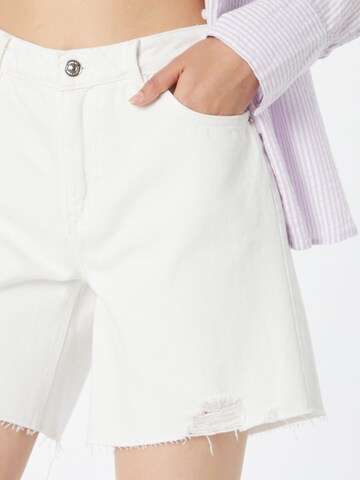 Pimkie Regular Shorts 'MAI' in Weiß