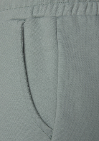 LASCANA Tapered Pants in Grey
