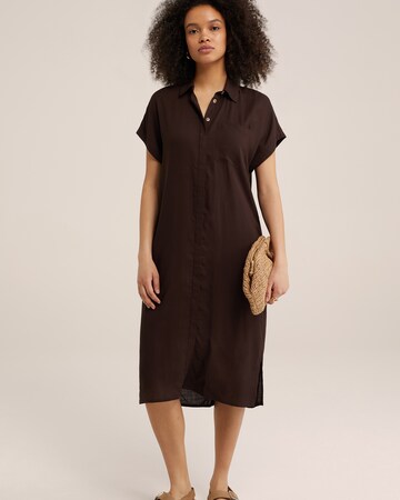 Rochie tip bluză de la WE Fashion pe maro