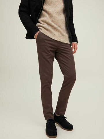 JACK & JONES Slimfit Chino 'Marco Bowi' in Bruin: voorkant