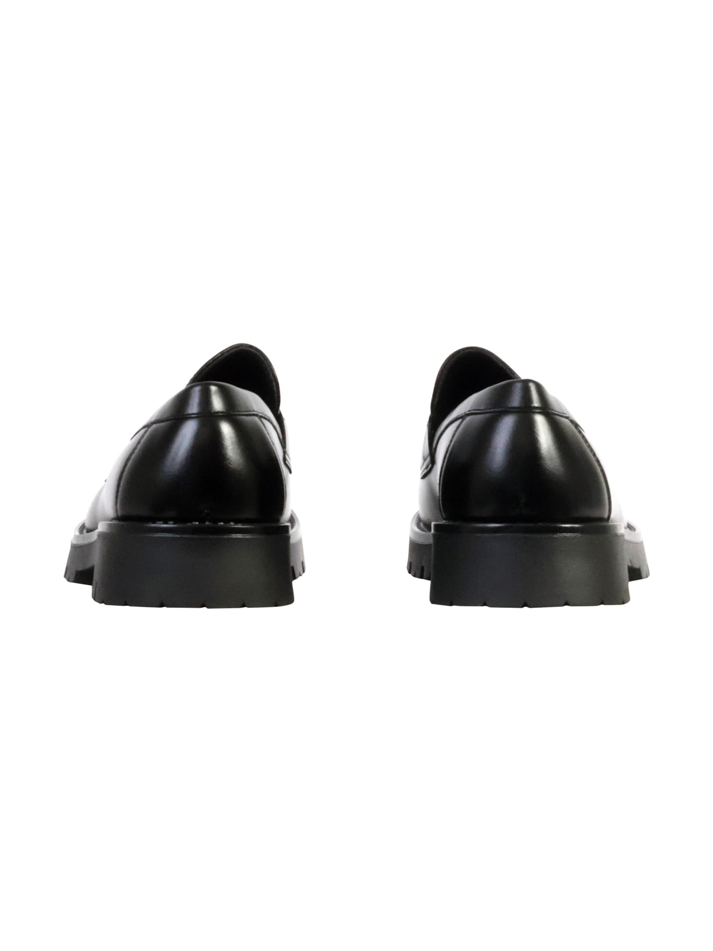 Elong Classic Flats in Black