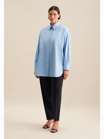 SEIDENSTICKER Blouse 'Schwarze Rose' in Blauw
