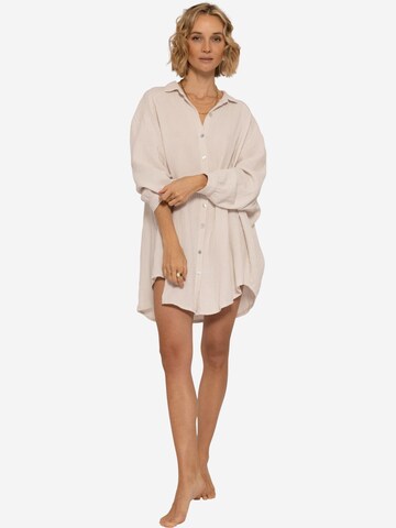 SASSYCLASSY Bluse i beige