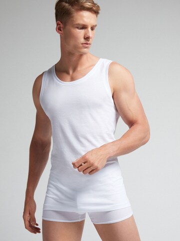 IUMAN Intimissimi Shirt in White