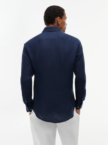 Coupe slim Chemise business 'New York' TOMMY HILFIGER en bleu
