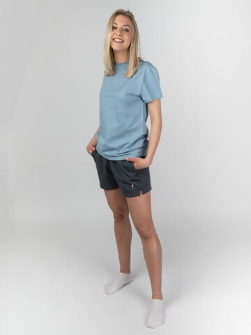 NIKIN Regular Trousers in Grey