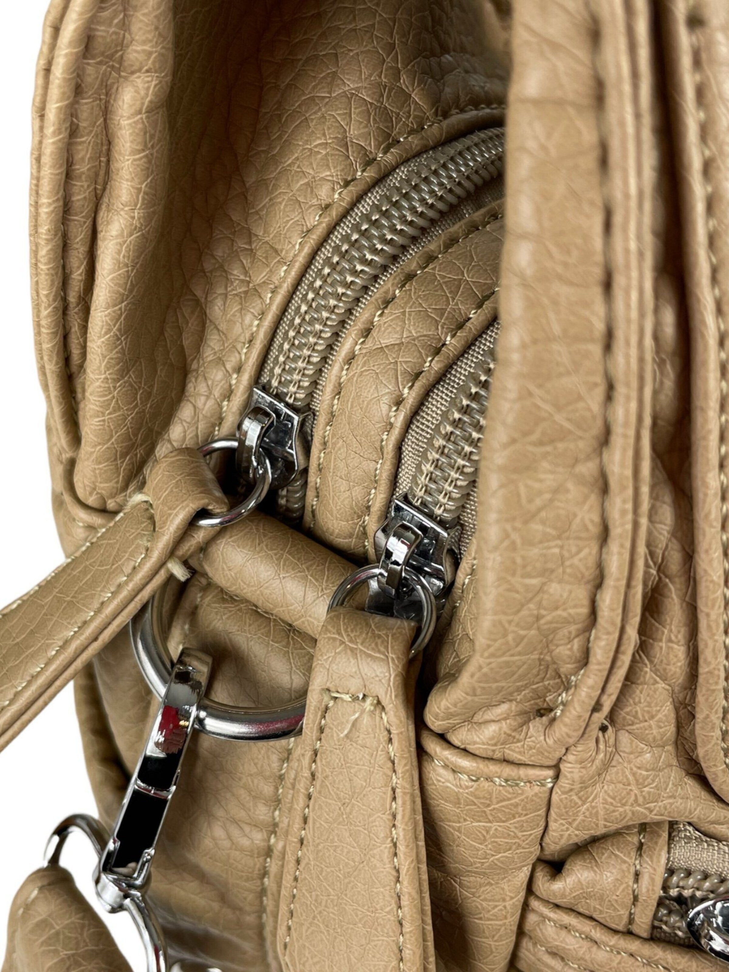 Kumixi Handbag in Beige