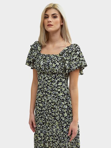 Rochie de la Influencer pe albastru