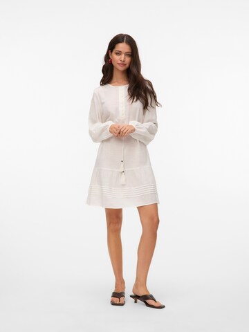 VERO MODA Ruha 'VMOLYA' - fehér