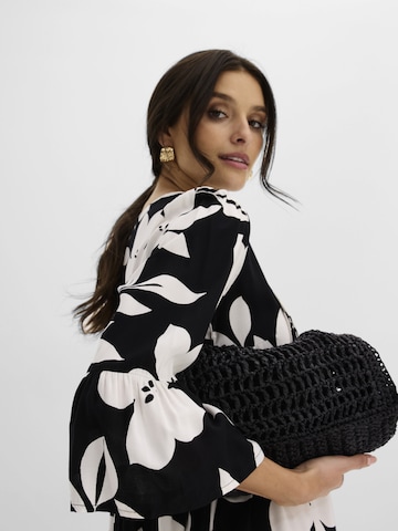 bonprix Kleid in Schwarz