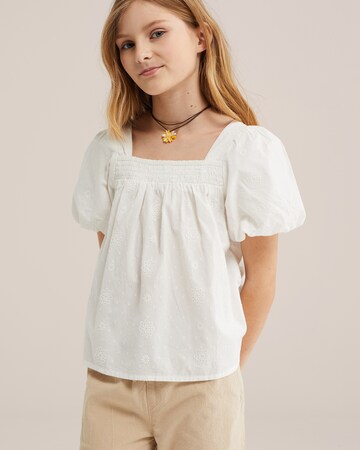 WE Fashion Блузка в Белый: спереди