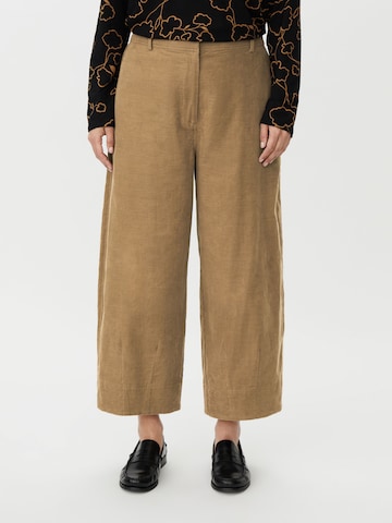 Masai Wide Leg Bukser i brun: forside