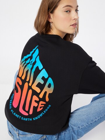 KnowledgeCotton Apparel Sweatshirt 'WATERAID'  (GOTS) in Schwarz