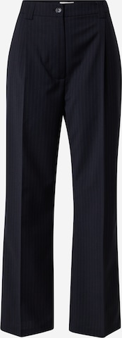 NUÉ NOTES Wide leg Pleat-front trousers 'Ludvig' in Blue: front