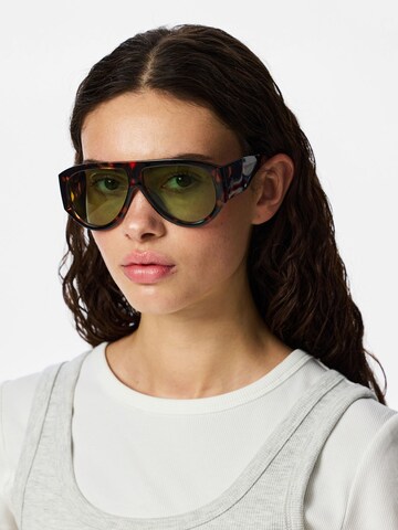 PIECES Solbriller 'PCFanni' i sort: forside