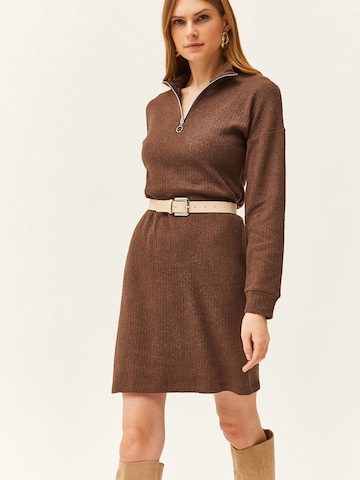 olalook - Vestido en marrón