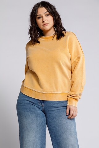 Studio Untold Sweatshirt in Yellow: front