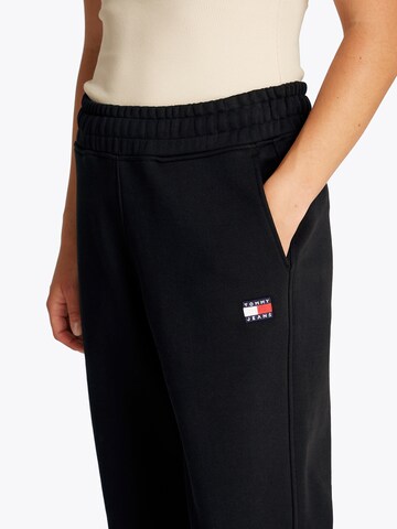Tapered Pantaloni di Tommy Jeans in nero