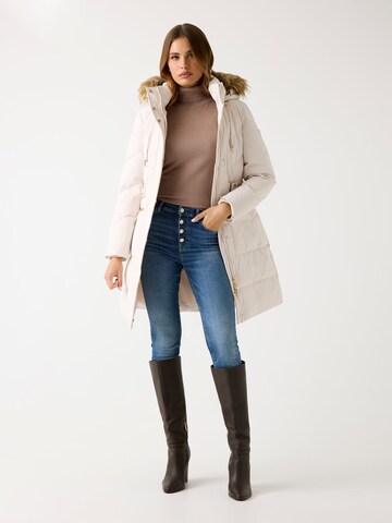 GUESS Winter Jacket in Beige