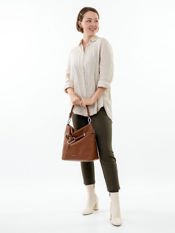 Emily & Noah Pouch 'Baila' in Brown