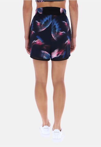 regular Pantaloni di Ted Baker in nero