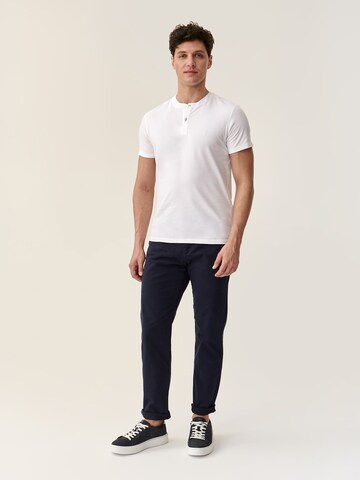 TATUUM Bluser & t-shirts 'SIMON 2' i hvid