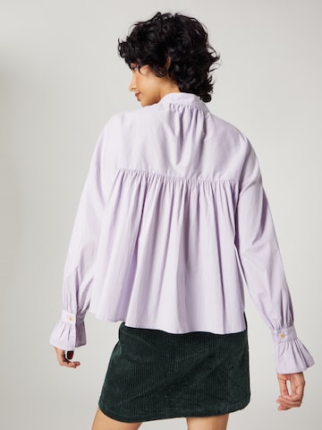 florence by mills exclusive for ABOUT YOU - Blusa 'Camille' em roxo